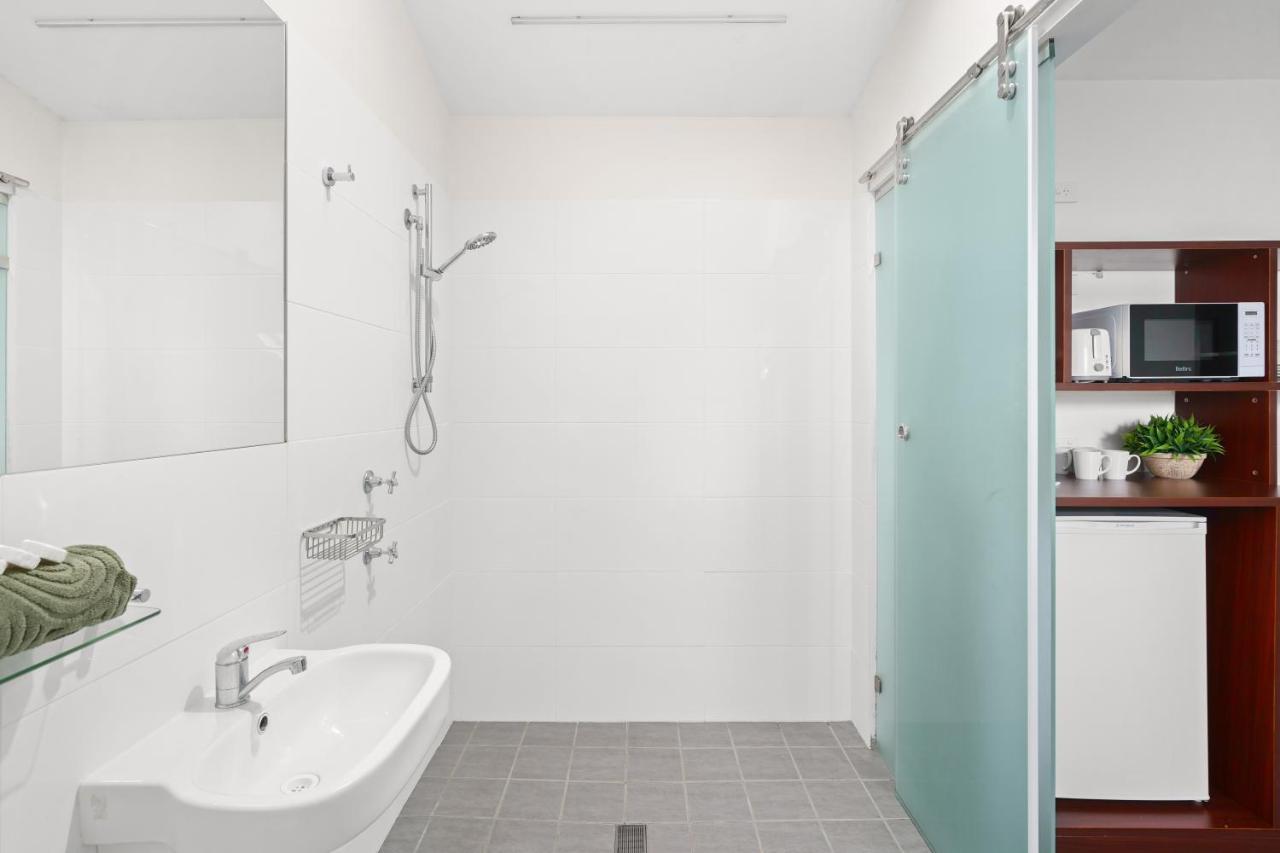 Grand Hotel And Studios Wyong Luaran gambar
