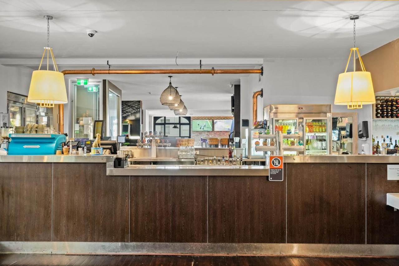 Grand Hotel And Studios Wyong Luaran gambar