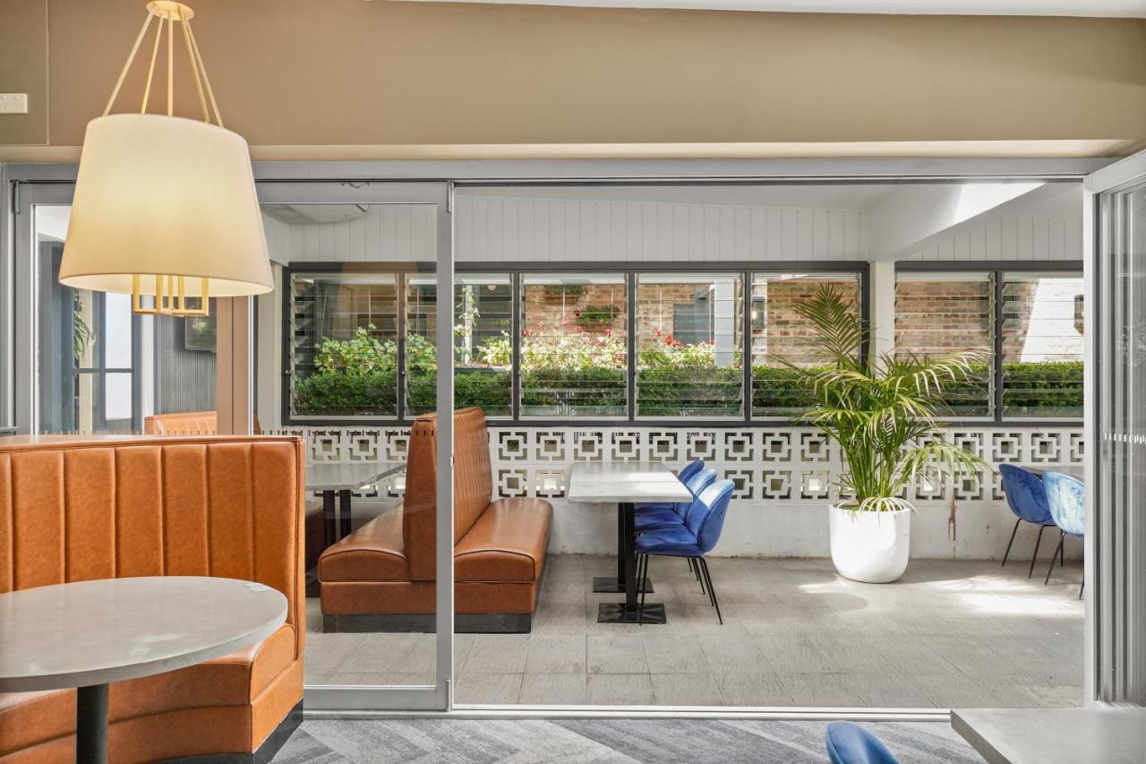Grand Hotel And Studios Wyong Luaran gambar
