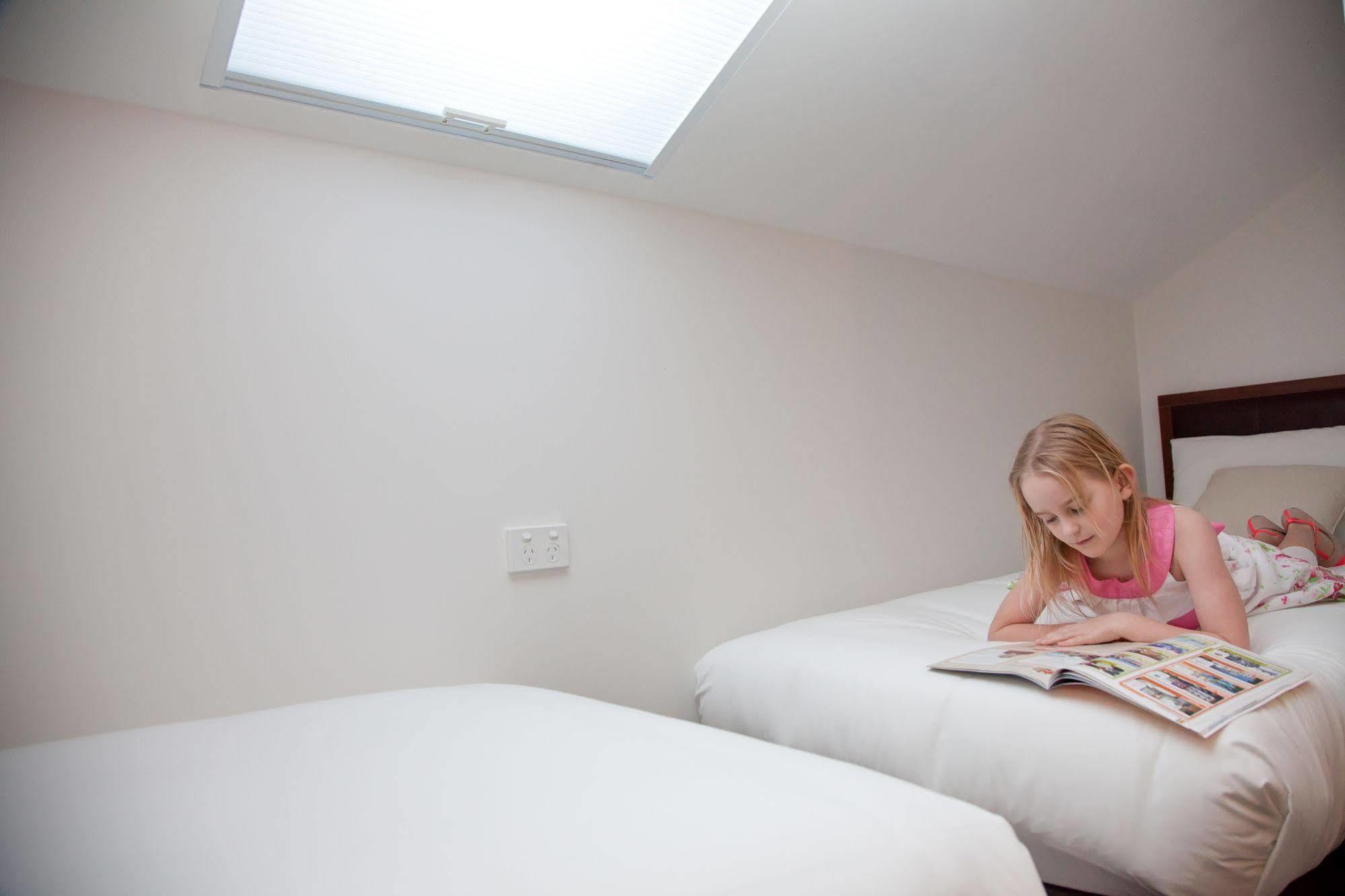 Grand Hotel And Studios Wyong Luaran gambar