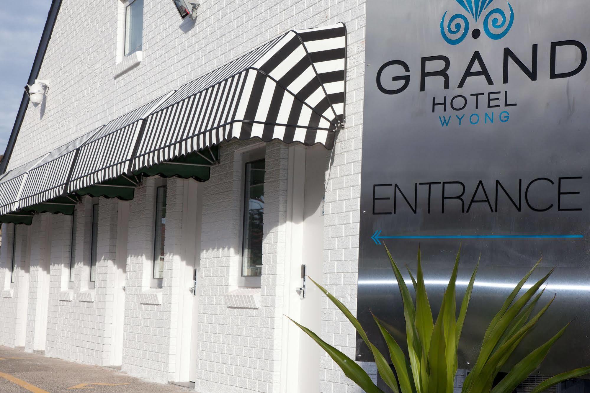 Grand Hotel And Studios Wyong Luaran gambar